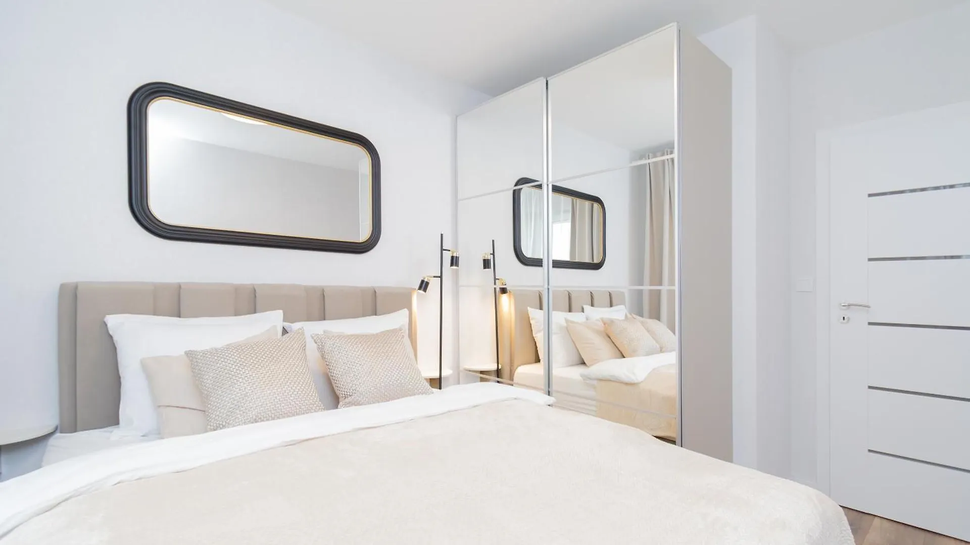 Glow Apartments, Letnica - Apartamenty Bursztynowa Zatoka&Przystan Letnica location